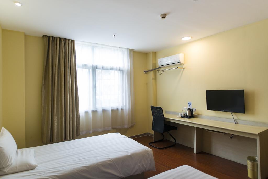 Hanting Express Shanghai Pudong Airport Екстериор снимка