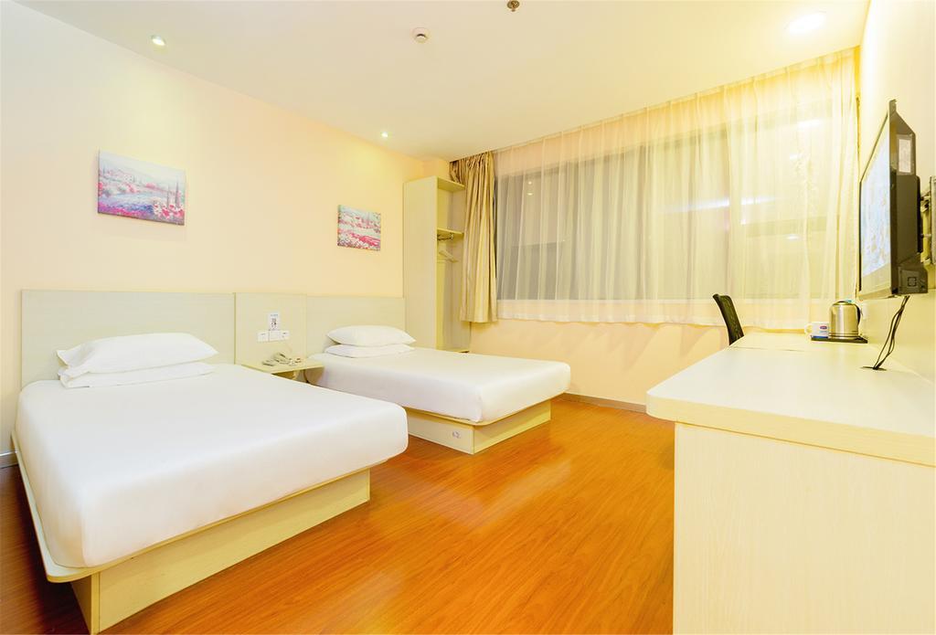 Hanting Express Shanghai Pudong Airport Екстериор снимка
