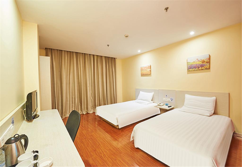 Hanting Express Shanghai Pudong Airport Екстериор снимка
